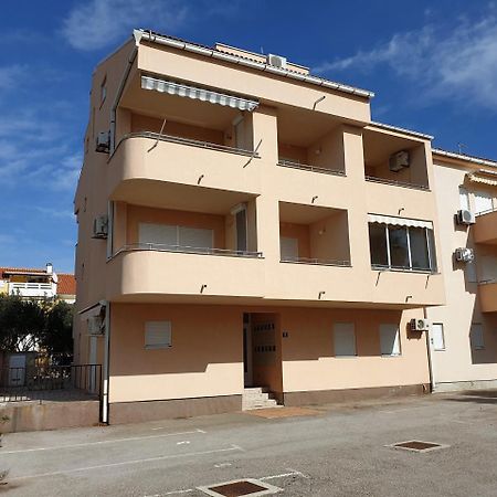 Apartment Valamar Novalja Exteriér fotografie